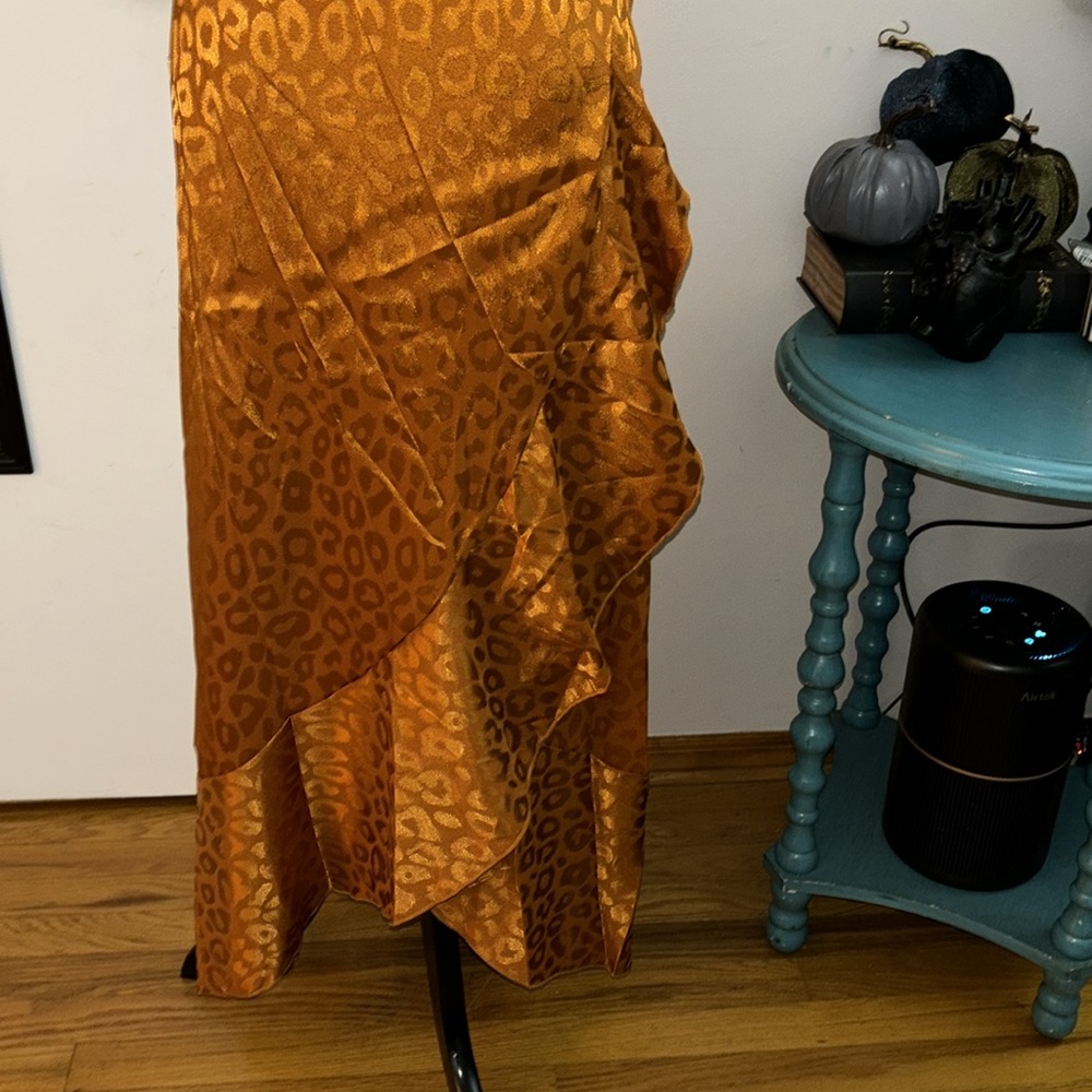 Burnt Orange Ruffle Leopard Satin Dress - Picture 3 of 4